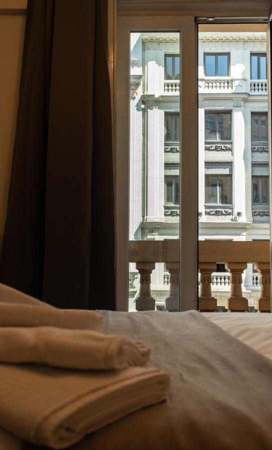 Suites You Gran Via Madrid Exterior photo