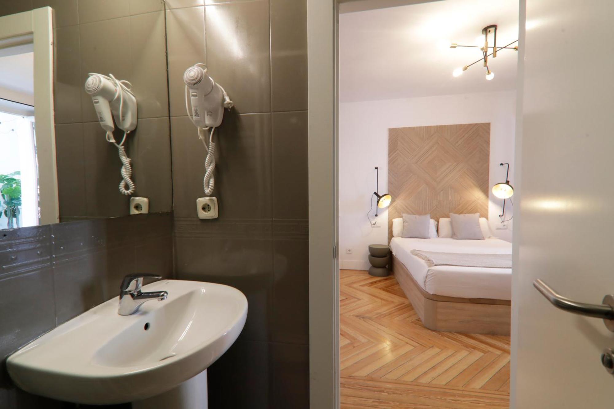 Suites You Gran Via Madrid Exterior photo