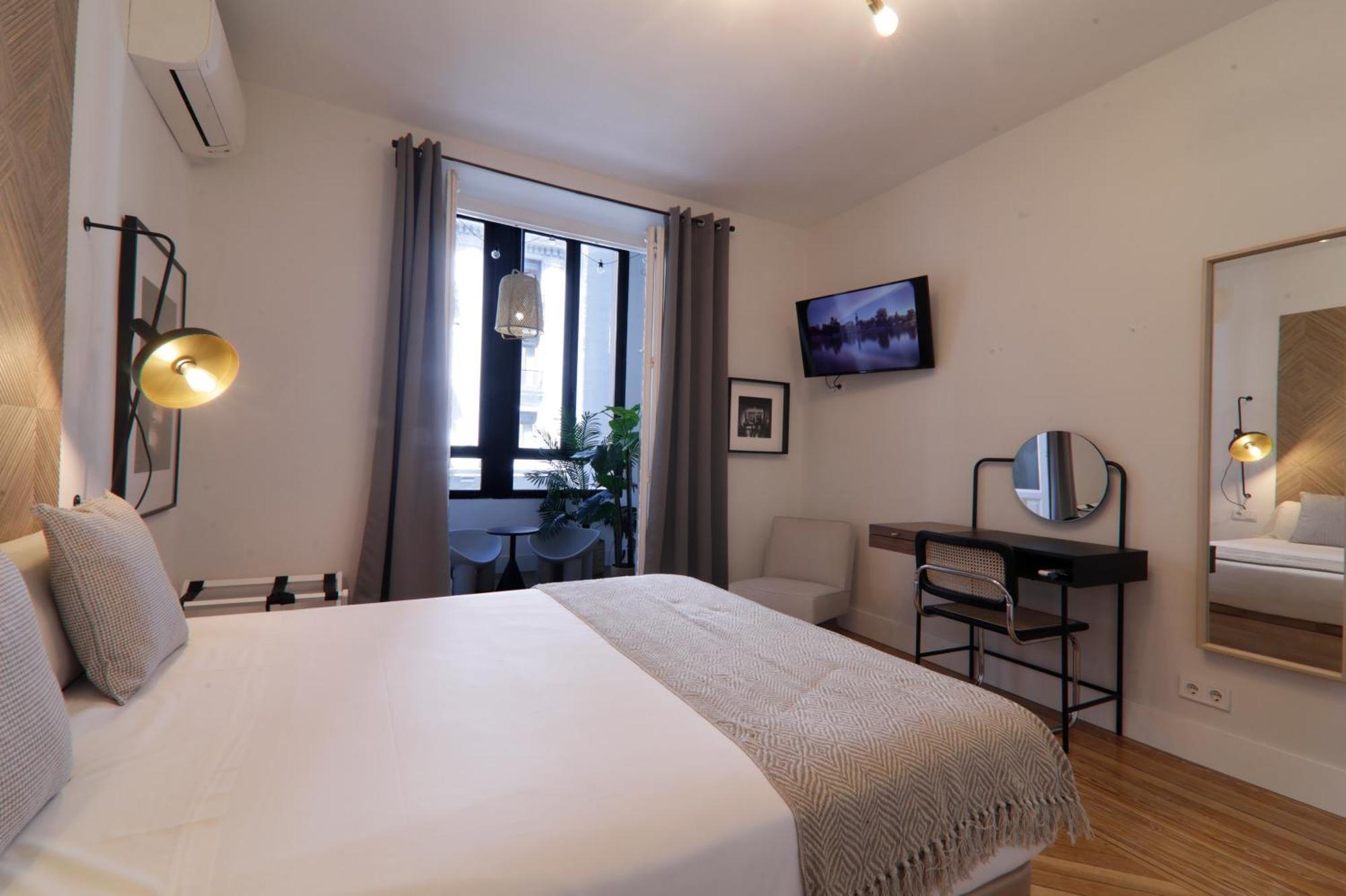 Suites You Gran Via Madrid Exterior photo